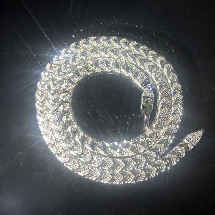 Unique Design Hip Hop Necklace 6mm 8mm Wide 925 Silver Necklace D/vvs Moissanite Necklace Link Chain for Rapper Jewelry Gift
Unique Design Hip Hop Necklace 6mm 8mm Wide 925 Silver Necklace D/vvs Moissanite Necklace Link Chain for Rapper Jewelry Gift