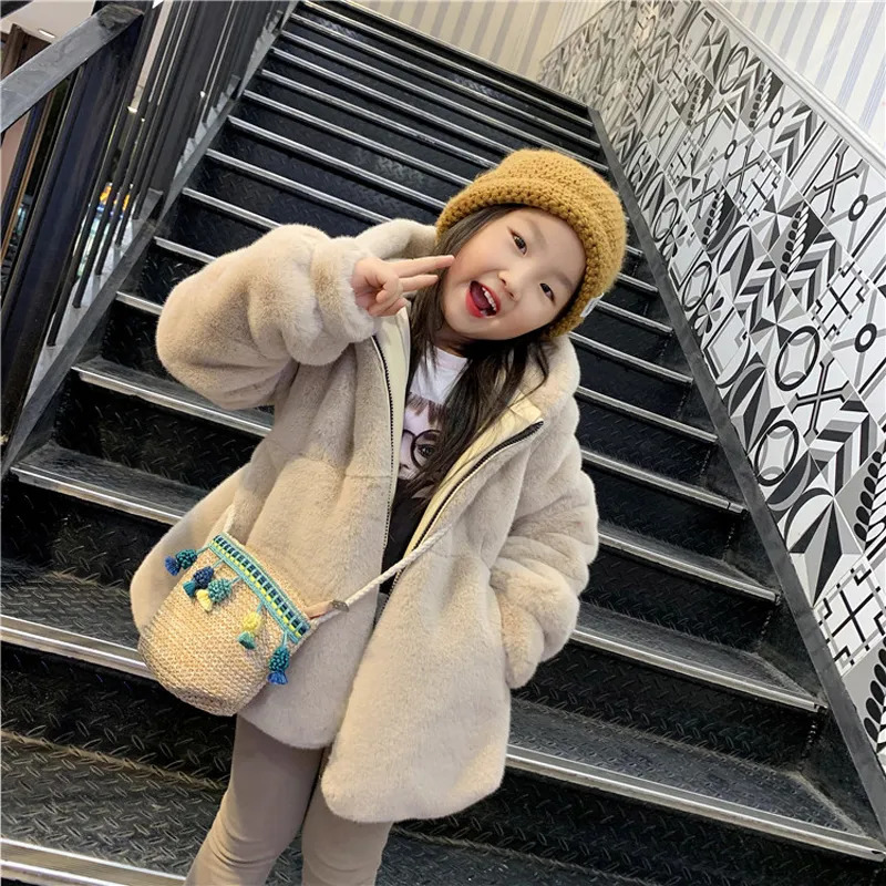 Jackets Fashion Baby Winter Warm Fur Coats For Girls Long Sleeve Hooded Warm Jacket For Christmas Party Kids Fur Outwear Clothing TZ52 231120