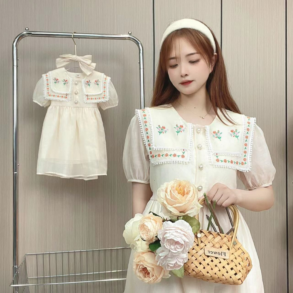 Family Matching Outfits Kids Dresses for Girl Summer Mommy and Daughter Matching Clothes Fashion Matching Family Outfits Baby Girl Clothes 230421