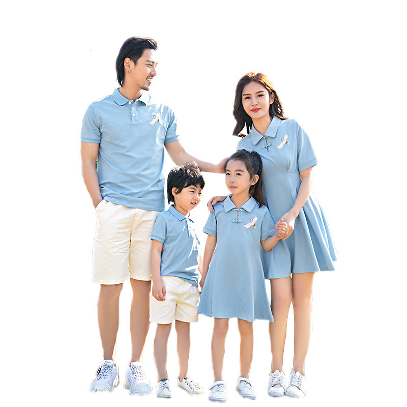 Family Matching Outfits Summer Children's Wear Mom And Daughter Matching Dress Summer Father Son Matching Clothes Family Look 230421