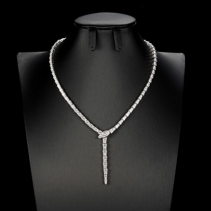 Top Designer Women Snake Shaped Full Diamond Womens Necklace Chain High-end Dance Party Luxury Jewelry Accessories Festival Gift