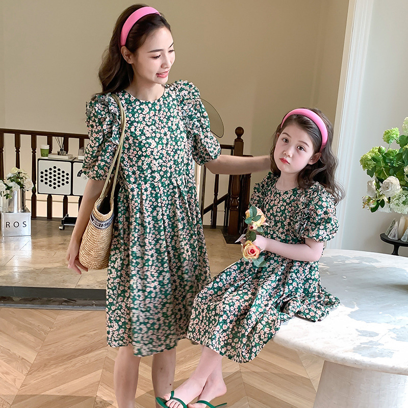Family Matching Outfits Summer Fashion Mother 2-12 Years Kids Girls Women Family Matching Outfits Baby Short Sleeve Flora Dress For Mom and Daughter 2