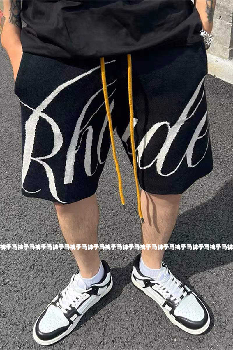 Designer Clothing short casual Rhude Shorts Knitted Basketball Sport Cotton Fog Summer Casual Street Trend Brand Capris Couples Joggers Sportswear fitness, Rd black
Designer Clothing short casual Rhude Shorts Knitted Basketball Sport Cotton Fog Summer Casual Street Trend Brand Capris Couples Joggers Sportswear fitness, Rd black