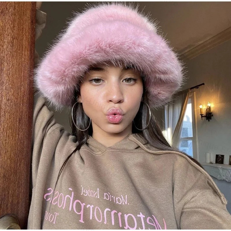 Wide Brim Hats Bucket Winter Fluffy Faux Fur Hat Y2K Thick Warm Plush Fashion Cold Proof Fisherman Cap Outdoor Ear Protection 231121