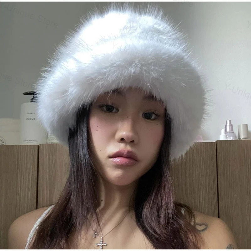 Wide Brim Hats Bucket Winter Fluffy Faux Fur Hat Y2K Thick Warm Plush Fashion Cold Proof Fisherman Cap Outdoor Ear Protection 231121