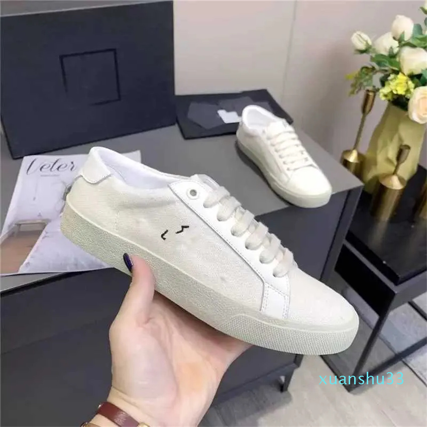 Designer Luxury Canvas Court Classic SL/06 Distressed Shoes Embroidered Low Top Leather Sneakers
Designer Luxury Canvas Court Classic SL/06 Distressed Shoes Embroidered Low Top Leather Sneakers