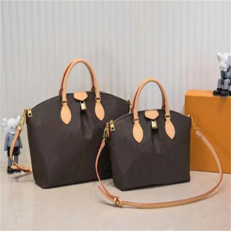 Zipped Tote Bordeaux Shouder Bag Designer Womens Handbag Luxurys Monograms Boetie CrossBody Purse Wallet With Padlock Double smartphone pocket, Brown
Zipped Tote Bordeaux Shouder Bag Designer Womens Handbag Luxurys Monograms Boetie CrossBody Purse Wallet With Padlock Double smartphone pocket, Brown