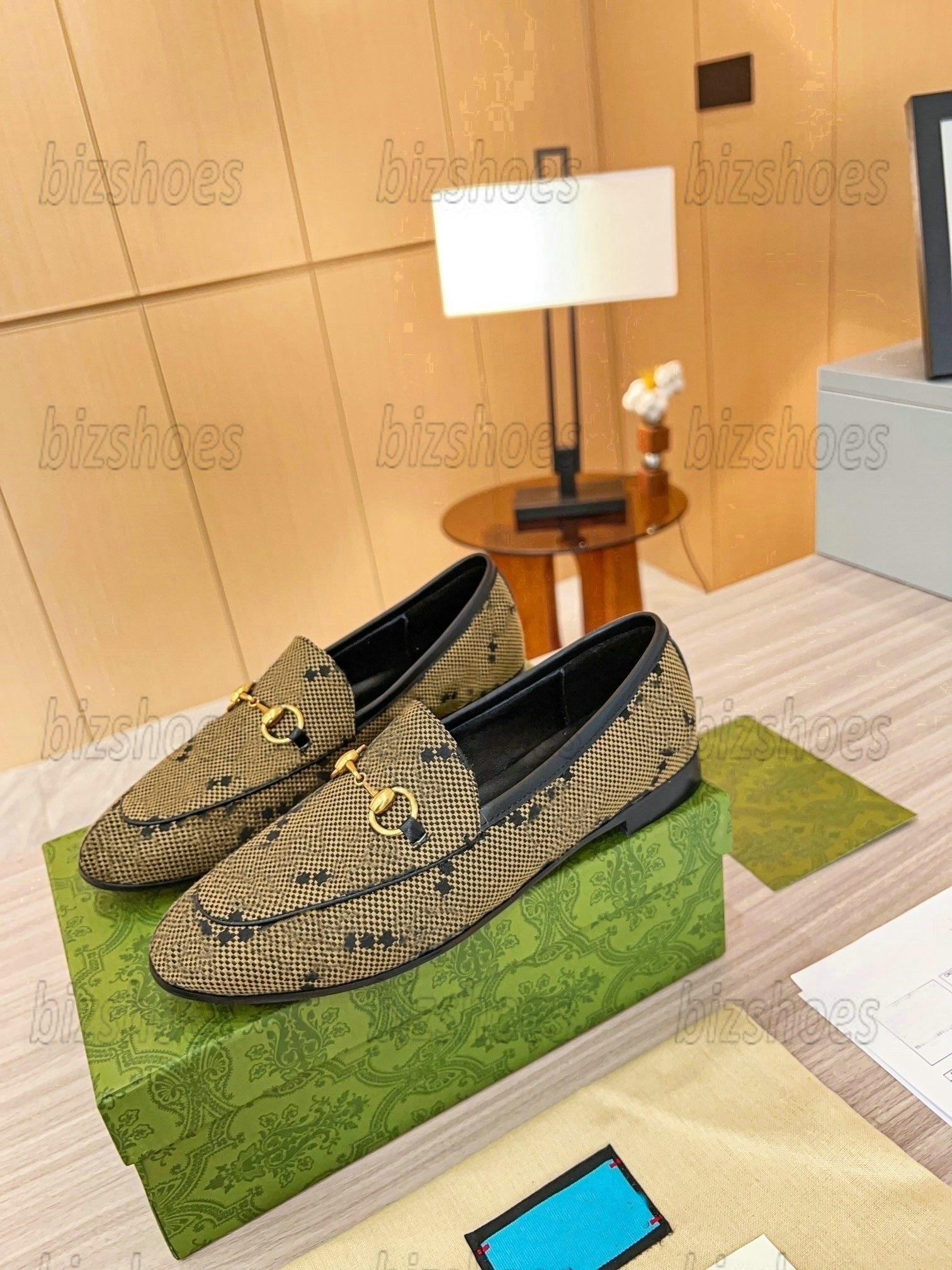 Women's Jordaan Jumbo Loafer 431467 Maxi Canvas Horsebit Slip-on Casual Shoes For Women Designer Double G jacquard canvas Flat Italy Loafers, 10
Women's Jordaan Jumbo Loafer 431467 Maxi Canvas Horsebit Slip-on Casual Shoes For Women Designer Double G jacquard canvas Flat Italy Loafers, 10