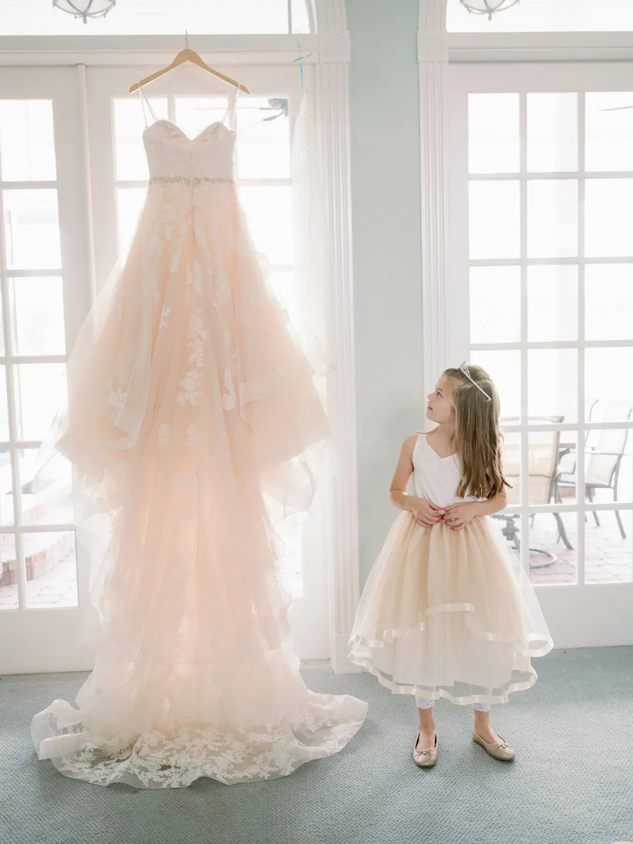 Romantic Ruffles Pluffy A Line Wedding Dresses Tiered Piping Blush Pink Tulle Long Train Lace Appliques Sweetheart Country Bridal Gowns 2024 Spring Ve