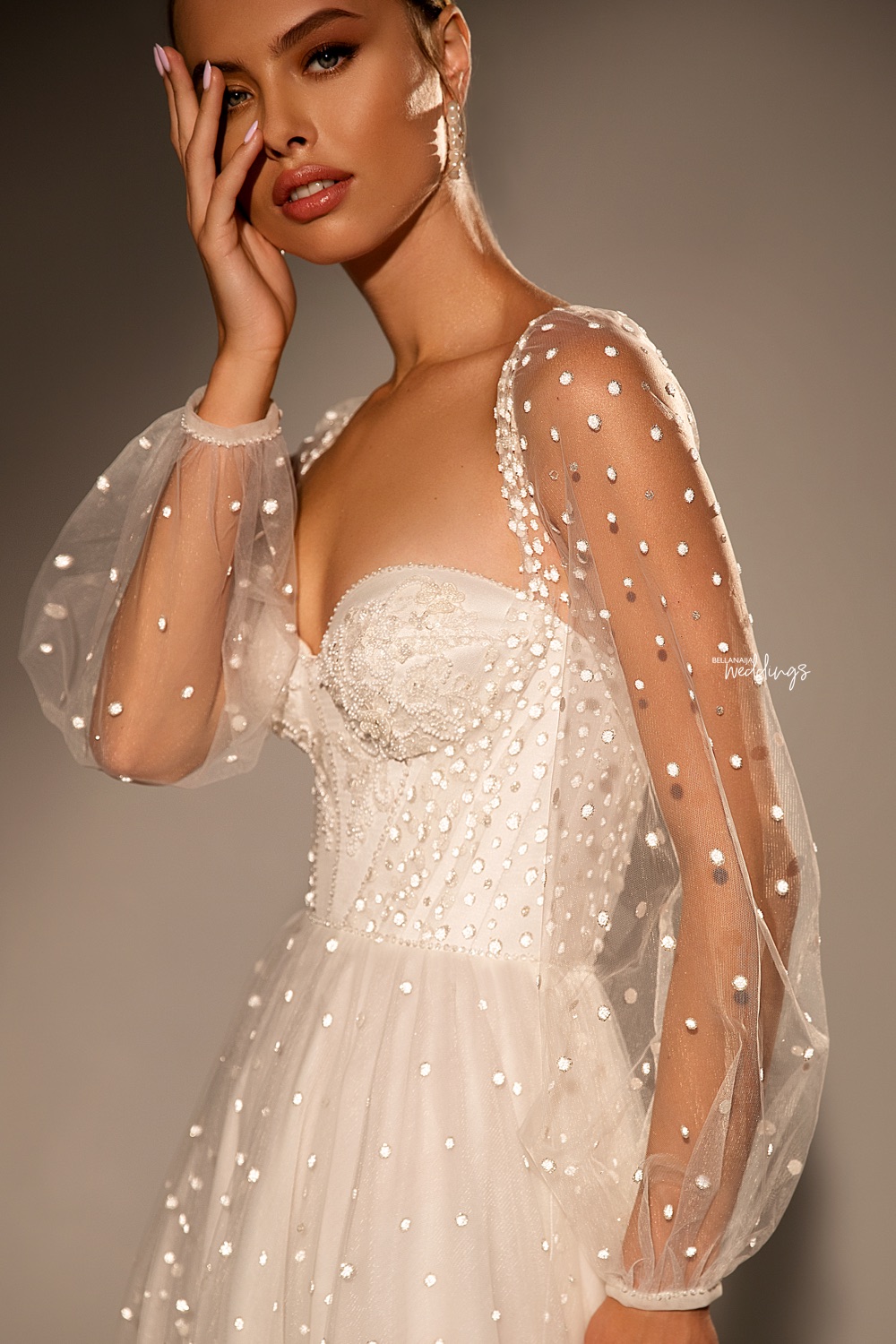 Bohemian 2024 Wedding Dresses Polka Dot Tulle The Shoulder A Line Boho Long Sleeve Bridal Gowns Sweep Train Robe de Mariage