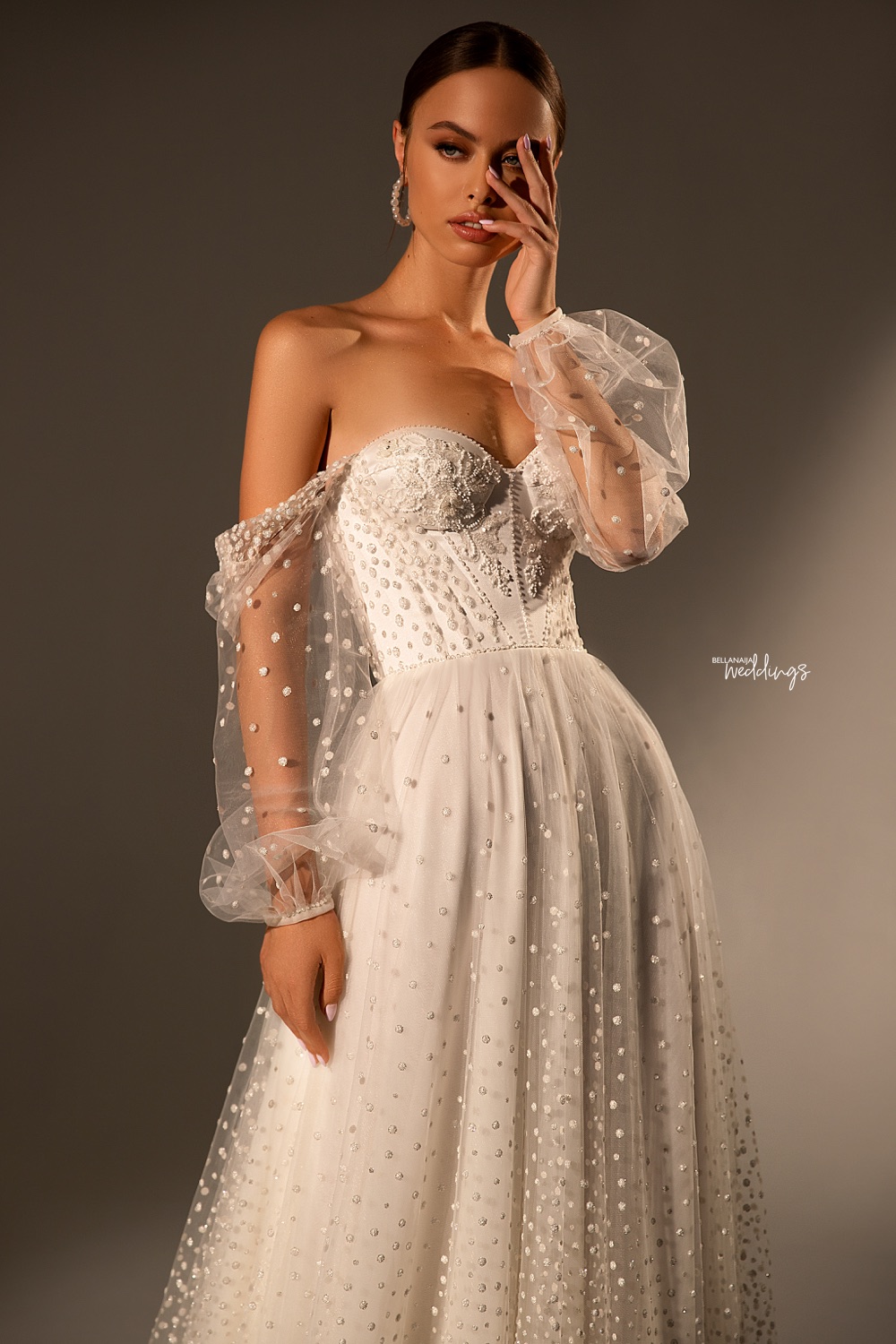 Bohemian 2024 Wedding Dresses Polka Dot Tulle The Shoulder A Line Boho Long Sleeve Bridal Gowns Sweep Train Robe de Mariage