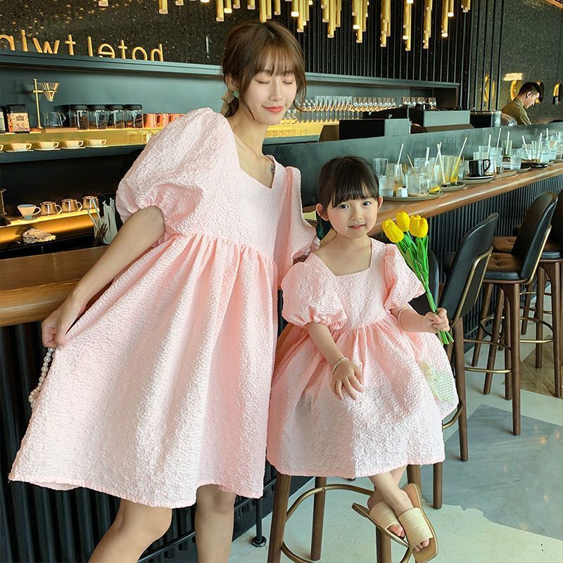 Family Matching Outfits Family Clothing Summer Mother Kids Princess Dress Mom and Daughter Matching Clothes Girl Birthday Dress Baby Girl Clothes 2304