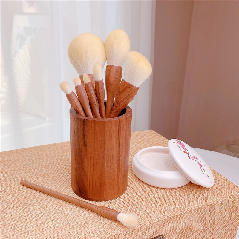 Makeup Tools Walnut Brushes Set High Quality Cosmetic Powder Blush Foundation Sculpting Eyeshadow Smudge Brush Wood Handle 230421