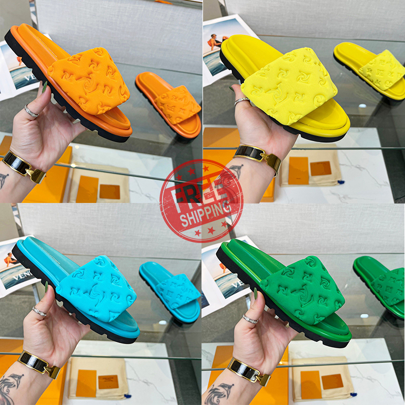 2023 Pool Pillow Mules Women Designers Sandals Sunset Flat Comfort Mules Padded Front Strap Slippers Fashionable Easy-to-wear Style Slides men womens shoes EUR 36-45, Color 10
2023 Pool Pillow Mules Women Designers Sandals Sunset Flat Comfort Mules Padded Front Strap Slippers Fashionable Easy-to-wear Style Slides men womens shoes EUR 36-45, Color 10