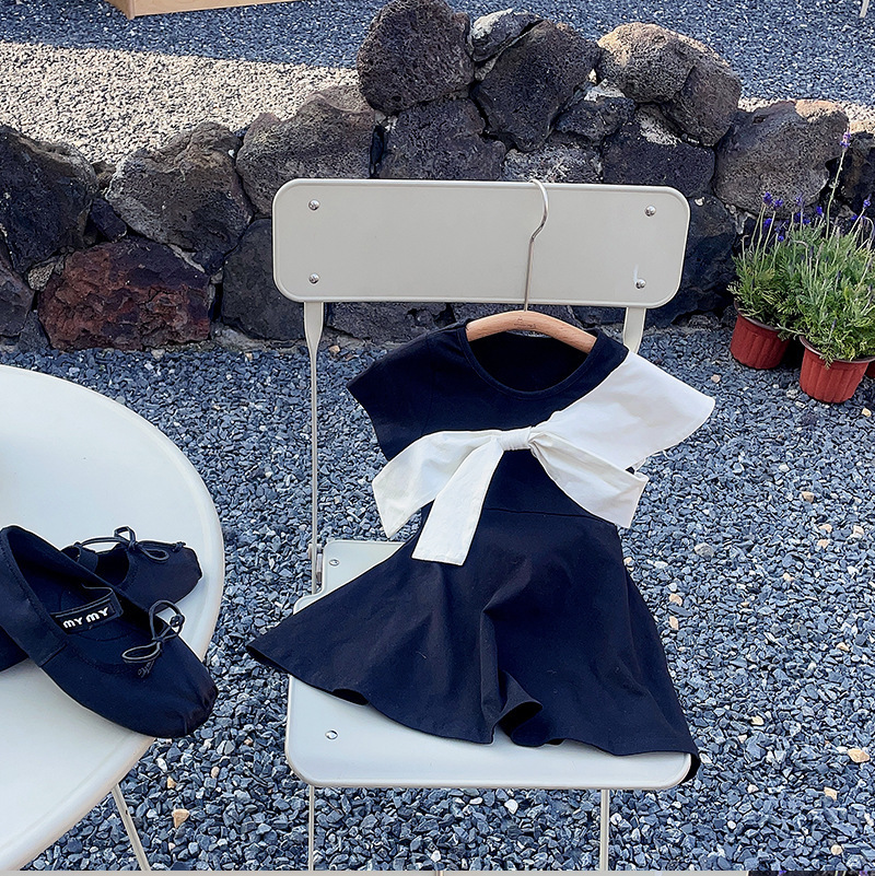 Family Matching Outfits Family Bow Mom Daughter Dresses Summer Ladies Dress Fashion Mama and Baby Girl Maching Clothes Children Princess Dress 230421