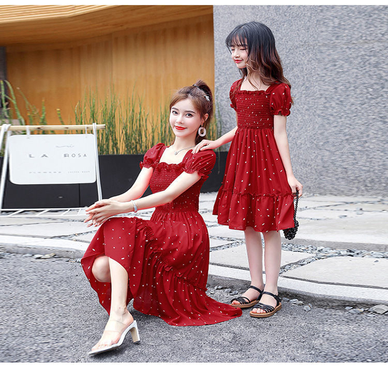 Family Matching Outfits Women Girls clothes Mommy and Me Backless Dress Mother and Daughter Dresses Summer Family Matching Outfits 230421