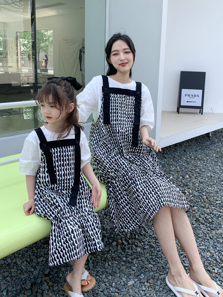 Family Matching Outfits Outfits Dress Loose Baby Daughter Mom Summer Dresses Womens Clothes Korean Dresses Girls Matching Two Parent-child Piece 23042