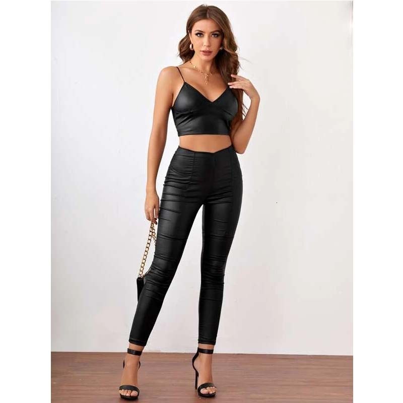 Camisoles Tanks Women Short Tank Crop Tops Ladies Sexy Patent Black Leather Vest Lingerie Intimates Camisole Femme Fashion Club Party Wear 230421