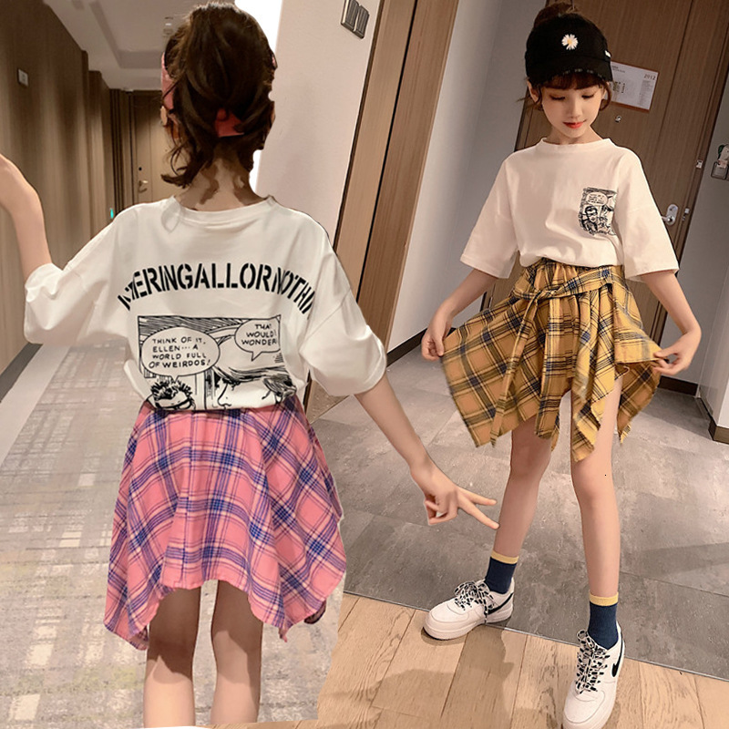 Clothing Sets Junior Girl Clothing Summer Short Sleeve T-Shirt Top Plaid Skirt 2Pcs Set Kids Loungewear Teenage Girls Cartoon Print Outfits 230422