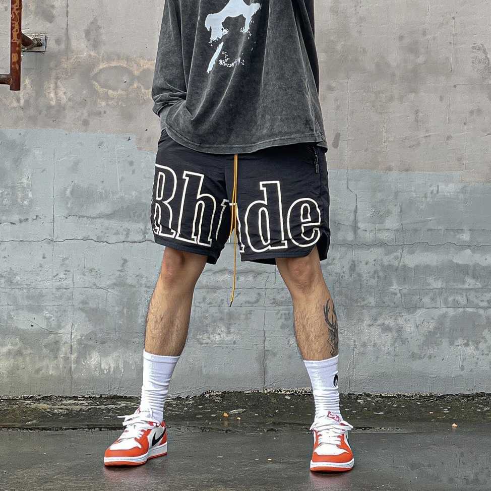 Designer Clothing Rhude High Quality Niche Trendy American Summer Sports Casual Black Loose Fitting Men's Basketball Shorts Couples Joggers Sportswear, Blue
Designer Clothing Rhude High Quality Niche Trendy American Summer Sports Casual Black Loose Fitting Men's Basketball Shorts Couples Joggers Sportswear, Blue