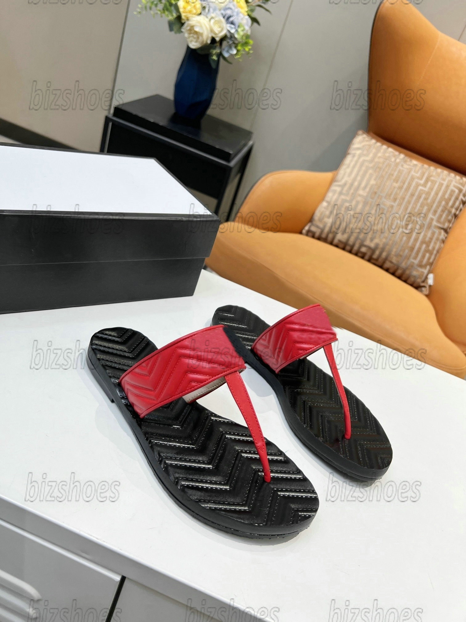 Women's FLIP FLOPS Marmont Leather Sandals Double G Thong slide Embellished Logo T bar straps Slide Sandals T-Strap Rubber Sole Round open toe, 02
Women's FLIP FLOPS Marmont Leather Sandals Double G Thong slide Embellished Logo T bar straps Slide Sandals T-Strap Rubber Sole Round open toe, 02