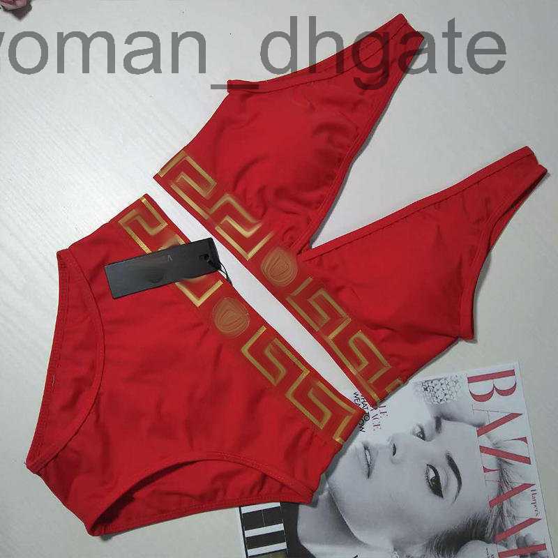 Women's Swimwear Designer19ss Summer Women swims Bikini Set Two-piece tee One-Piece Swimsuits Sexy Solid Color Split Womens Swimsuit 9QSZ, 04
Women's Swimwear Designer19ss Summer Women swims Bikini Set Two-piece tee One-Piece Swimsuits Sexy Solid Color Split Womens Swimsuit 9QSZ, 04