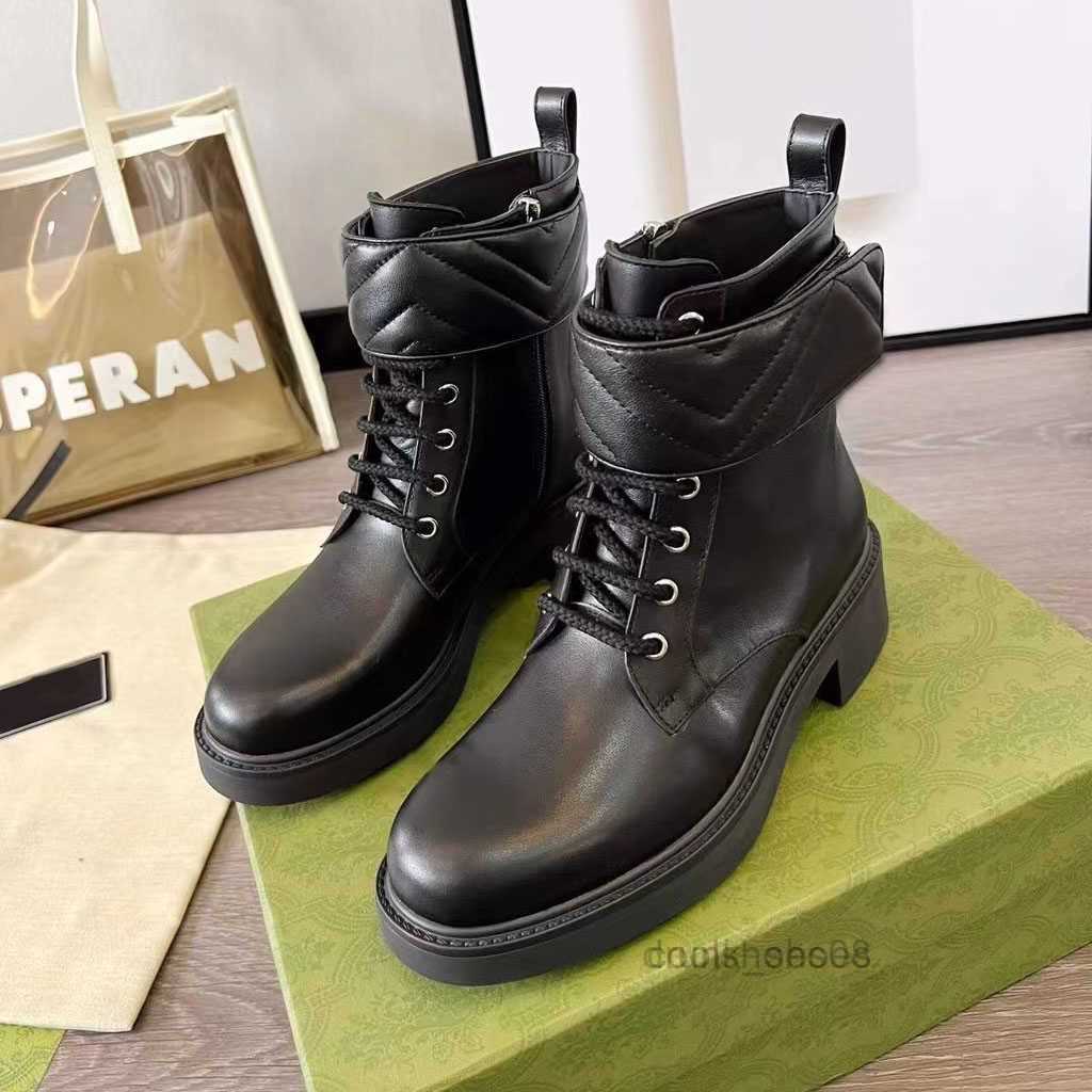 Luxurys Designer Brand Women Boots Ankle Boots Star Shoes Platform Chunky Martin Boot Buckle Shoe Diamond Leather Outdoor Winter Fashion Anti Slip Wear Resistant
Luxurys Designer Brand Women Boots Ankle Boots Star Shoes Platform Chunky Martin Boot Buckle Shoe Diamond Leather Outdoor Winter Fashion Anti Slip Wear Resistant