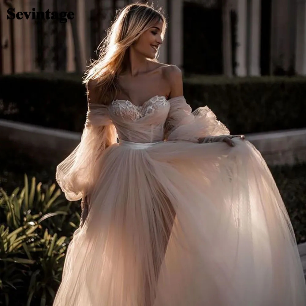 Chic Flowy Beach Wedding Gown Long Sleeve Ivory Wedding Dress Off The Shoulder Bridal Dress Sweetheart Neck Bridal Gowns