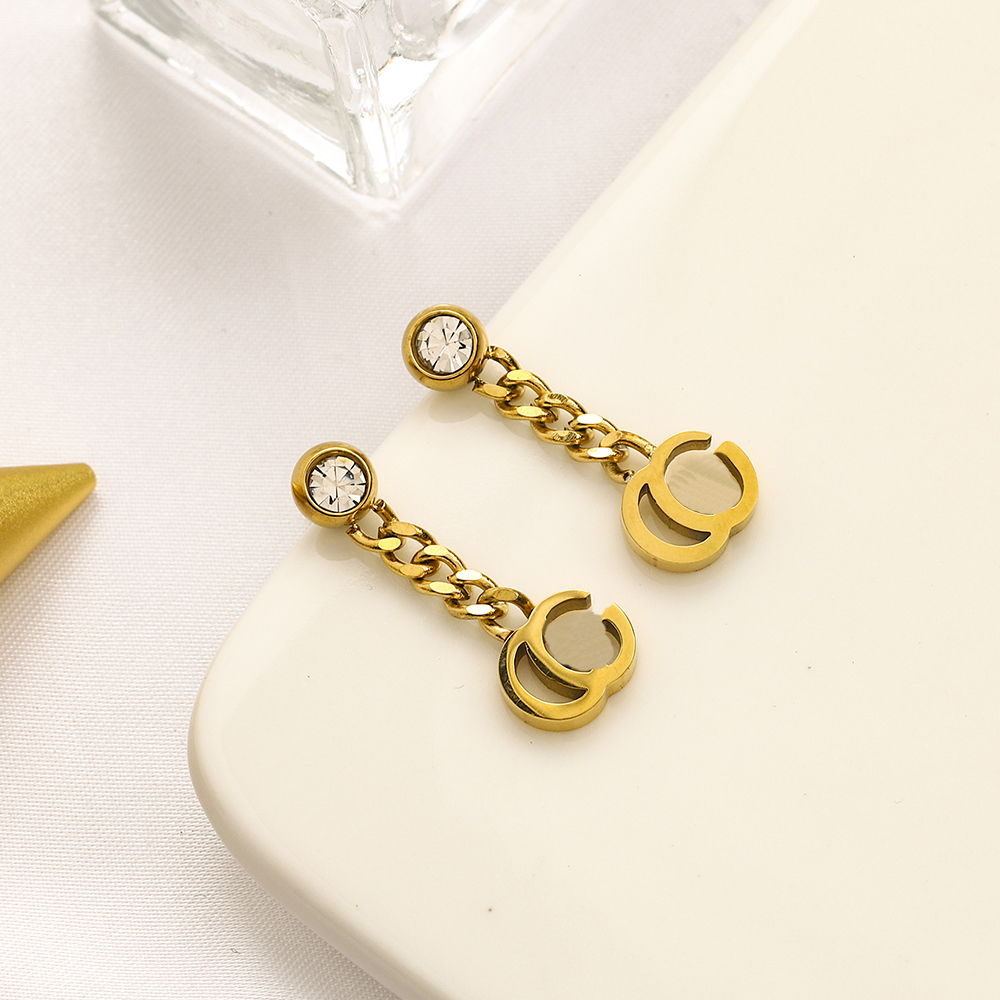 2023 New Letter Stud Earrings 18K Gold Plated Diamond Dangle Earrings Luxury Women's Love Jewelry Classic Design Premium Accessories Jewelry Wholesale
2023 New Letter Stud Earrings 18K Gold Plated Diamond Dangle Earrings Luxury Women's Love Jewelry Classic Design Premium Accessories Jewelry Wholesale