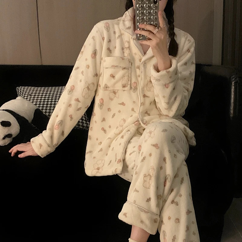 Womens Sleepwear Plus Size Winter Flannel Pajama Suit Coral Velvet Pajamas Long Nightgown Household Plush Thicken Korean Fashion 231122