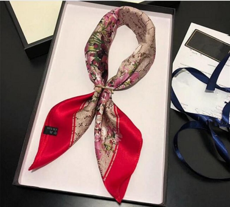 2023chiffon scarf Silk Scarfs Head Scarf Designer Headband Shawl black Twilly Character Letter Animal Print Dot Neckerchiefs Designer Women Lightweight
2023chiffon scarf Silk Scarfs Head Scarf Designer Headband Shawl black Twilly Character Letter Animal Print Dot Neckerchiefs Designer Women Lightweight