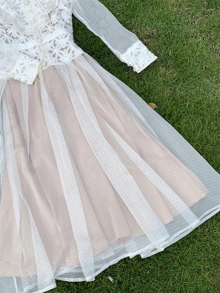 Casual Dresses High-End Customization Lace Embroidery Patchwork Mesh Long Dress Women Fashion Three-Dimensional Flower Holiday Vestidos