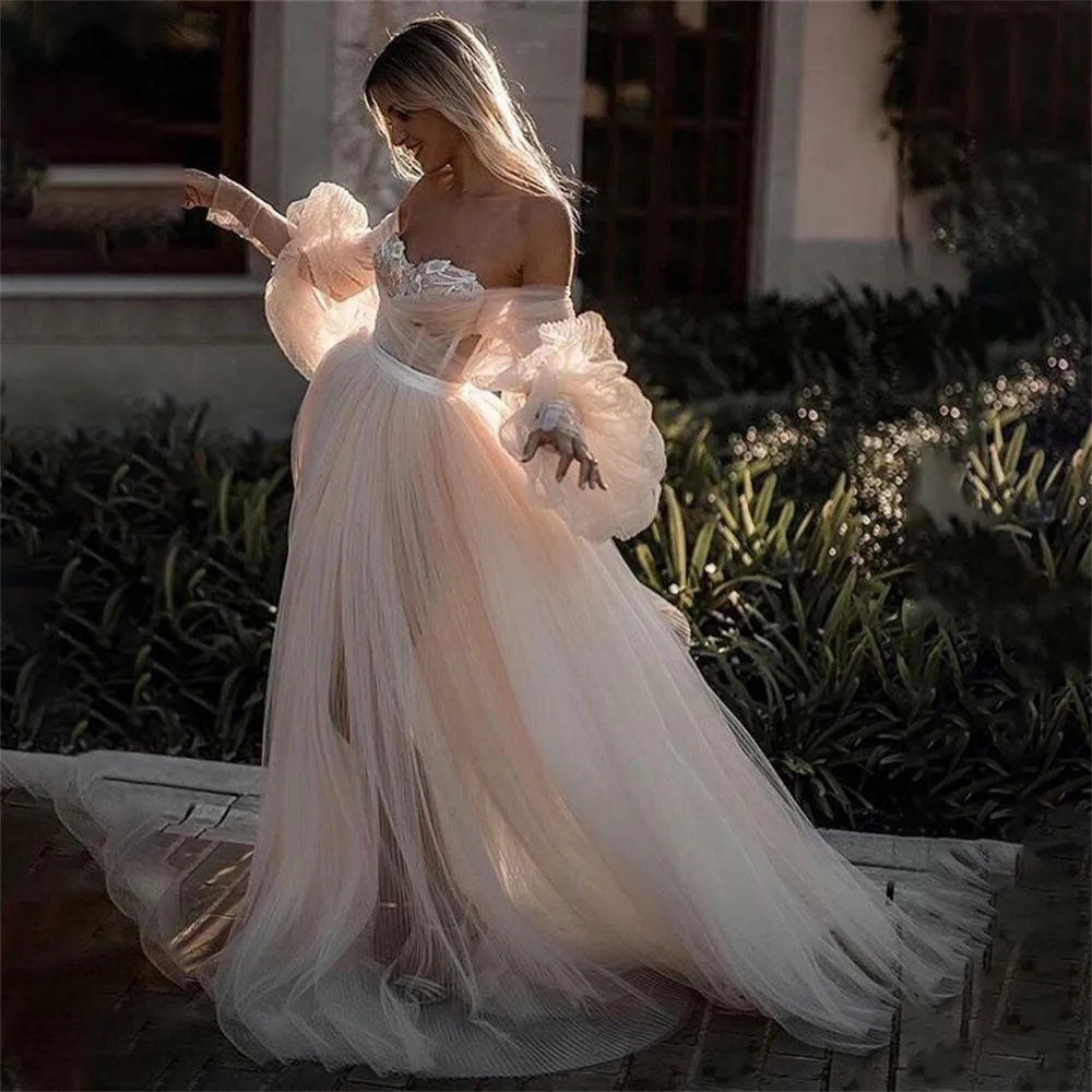 Chic Flowy Beach Wedding Gown Long Sleeve Ivory Wedding Dress Off The Shoulder Bridal Dress Sweetheart Neck Bridal Gowns