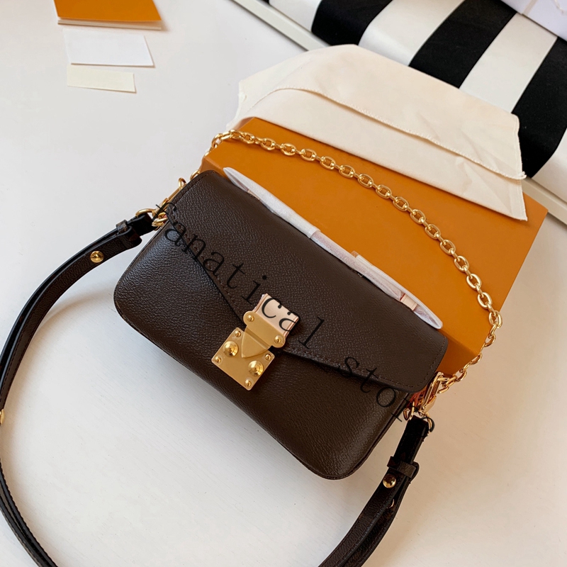 Top designer chain bag Ladies Pochette East West handbag Leather embossed canvas mini Fashion shoulder bag Luxury crossbody bags High Quality wallet New 2023, #1 size:21.5x6x13.5cm
Top designer chain bag Ladies Pochette East West handbag Leather embossed canvas mini Fashion shoulder bag Luxury crossbody bags High Quality wallet New 2023, #1 size:21.5x6x13.5cm