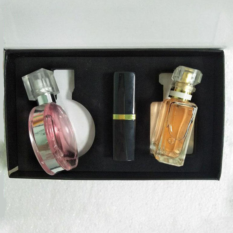 Makeup Set Collection Matte Lipstick 15ml Perfume 3 in 1 Cosmetic Kit for Women Gifts Perfume
Makeup Set Collection Matte Lipstick 15ml Perfume 3 in 1 Cosmetic Kit for Women Gifts Perfume