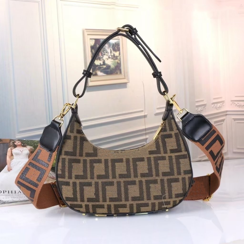 French Premium Women's Bag 2023 New Simple Versatile Fashion New Moon Bag Small Design Cross-Shoulder Bag, Burgundy
French Premium Women's Bag 2023 New Simple Versatile Fashion New Moon Bag Small Design Cross-Shoulder Bag, Burgundy
