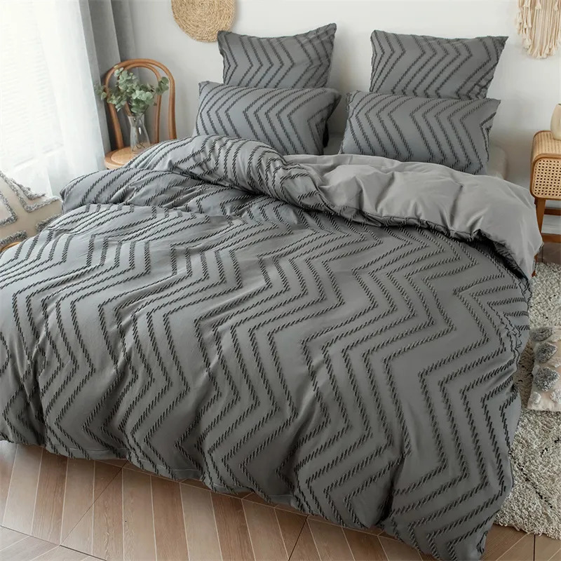 Bedding Sets Solid Striped Cut Bed Set with Full Wave Splicing Work Large Down Duvet Cover Pillowcase Home Comfort 231121