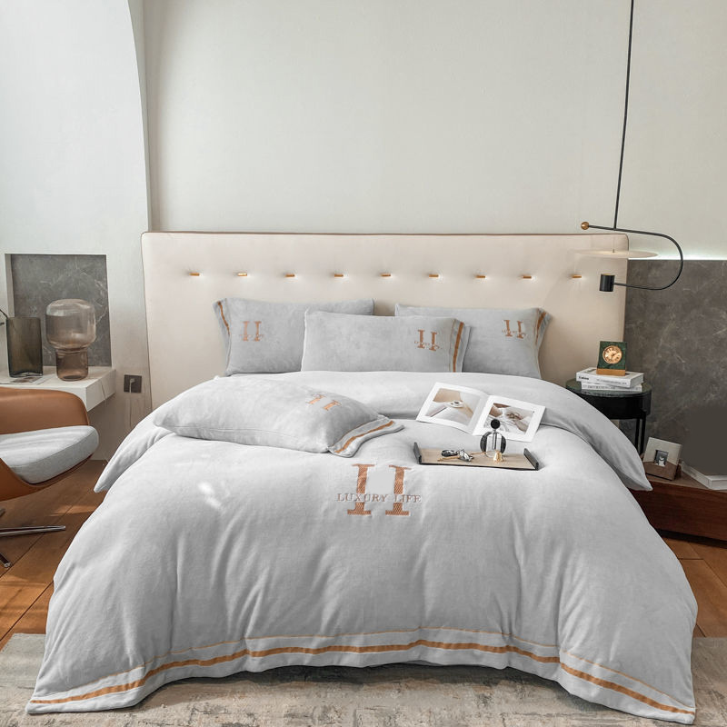 Distinctive Designer Simply Pure Letter Bedroom Household Items Luxury Skin Friendly 4pcs Bedding Set Solid Color Jf015 B23
