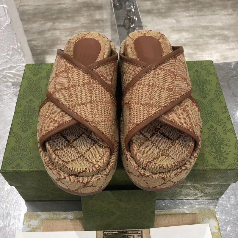 womens slippers Denim Criss Cross sandles for women designer platform sliders leather Slip On Sandales Coated Canvas sandalias para mujer fashion pink slide
womens slippers Denim Criss Cross sandles for women designer platform sliders leather Slip On Sandales Coated Canvas sandalias para mujer fashion pink slide