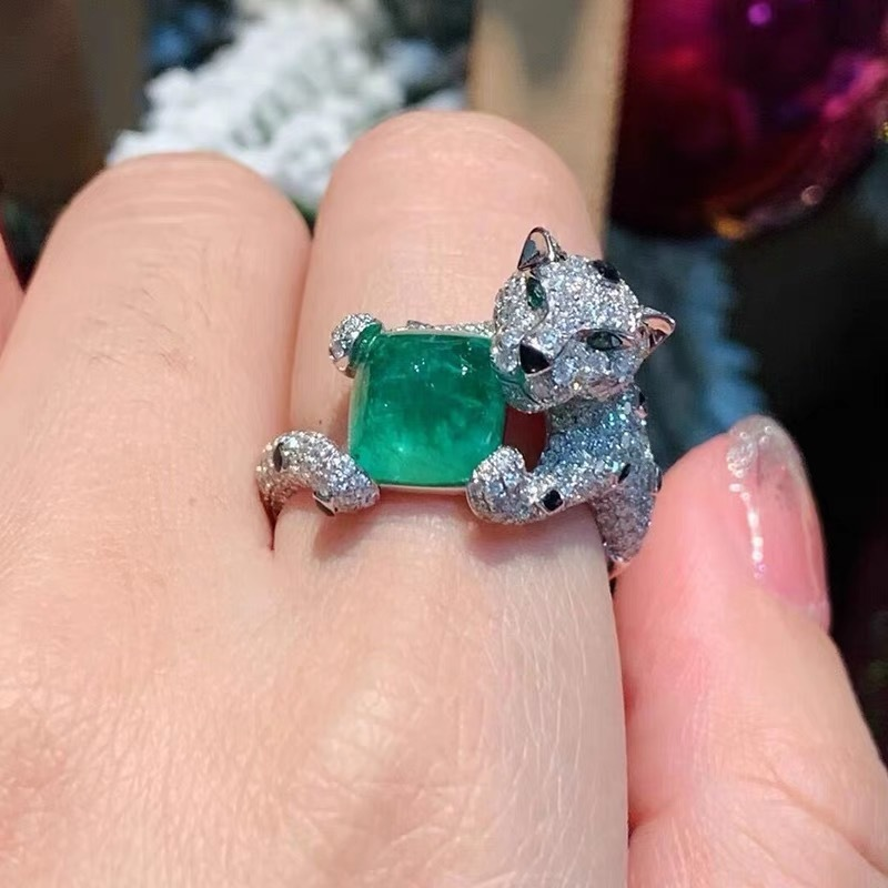 Luxury Ring Fine Jewellery Cubic Zirconia Leopard Design with Emerald Accents 925 Sterling Silver for Party Wedding Engagement Jewellery Gift High Quality Texture