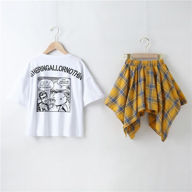 Clothing Sets Junior Girl Clothing Summer Short Sleeve T-Shirt Top Plaid Skirt 2Pcs Set Kids Loungewear Teenage Girls Cartoon Print Outfits 230422