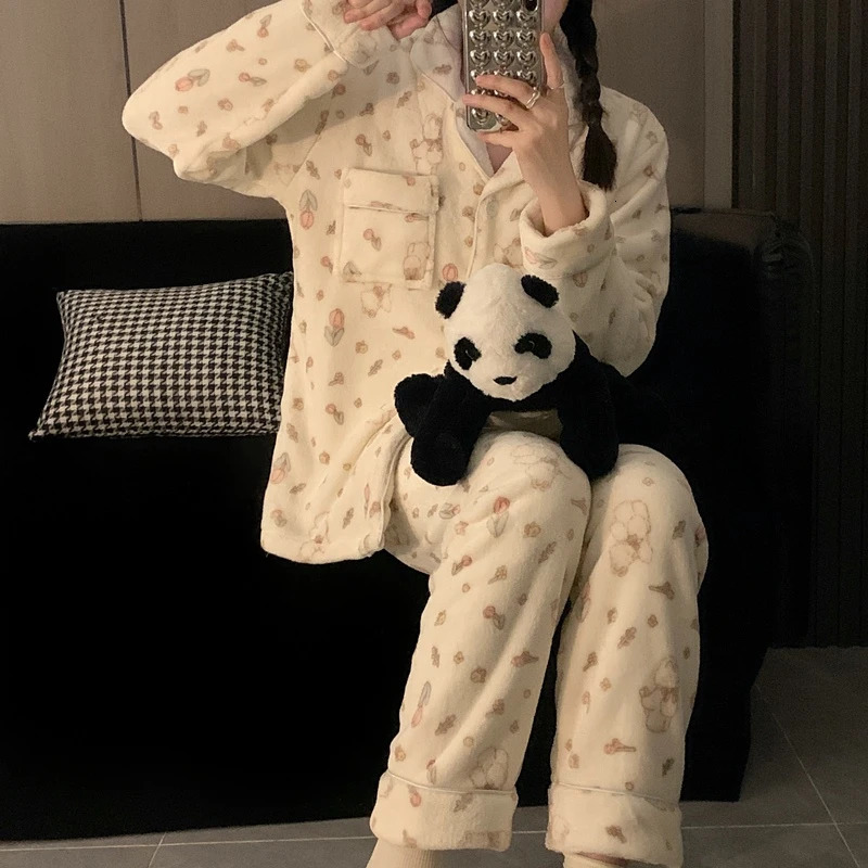 Womens Sleepwear Plus Size Winter Flannel Pajama Suit Coral Velvet Pajamas Long Nightgown Household Plush Thicken Korean Fashion 231122