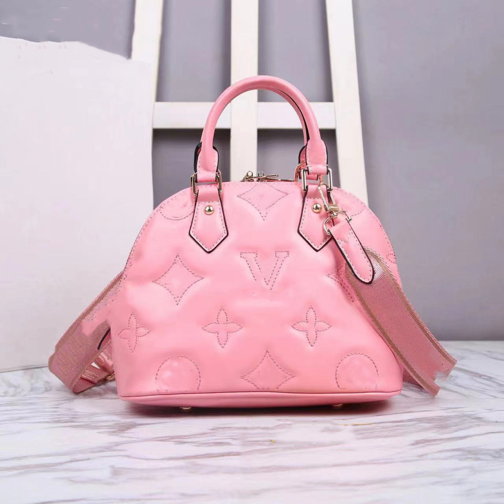 MT Luxurys designer shell bag ALMA BB Embroidery thread Embossing Genuine Leather Classic Ladies handbag Women cossbody purse handbags shoulder bags wallet tote
MT Luxurys designer shell bag ALMA BB Embroidery thread Embossing Genuine Leather Classic Ladies handbag Women cossbody purse handbags shoulder bags wallet tote
