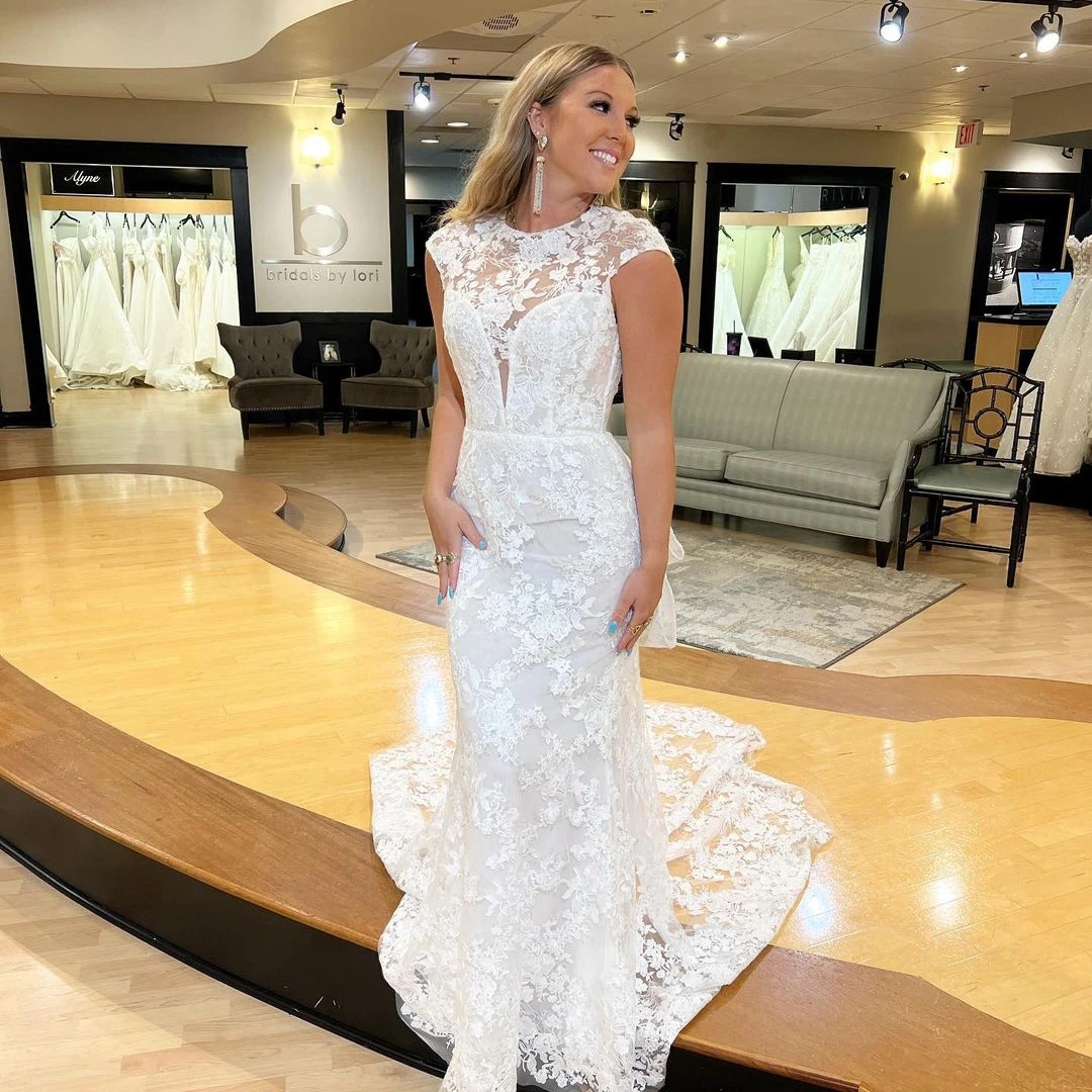 Vintage Mermaid Bride Dress O Neck Bow Back Lace Appliques Wedding Gowns Sweep Train Vestidos De Mariee