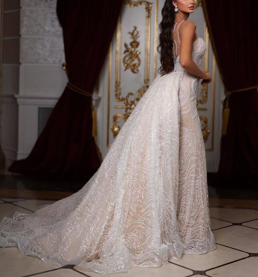 Elegant Mermaid Wedding Dresses Sleeveless V Neck Appliques Sequins 3D Lace Diamonds Detachable Train Beads Floor Length Bridal Gowns Custom Made abit