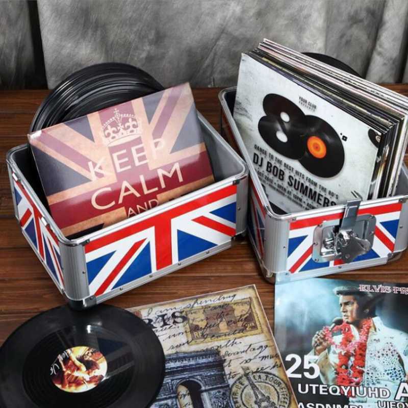 Wall Clocks Guns N Rose Slash Vinyl Record Wall Clock Music Theme 3D Stickers Rock Band Vinyl Clock LED Wall Watch Modern Design Home Decor P230422