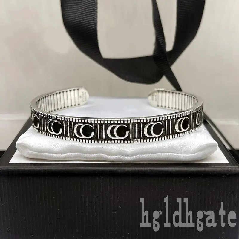 Esthetic bangle letter double g designer bracelets for women eye pattern stripes green modern enameled Bracelet mens polished opening ZB059 F23
Esthetic bangle letter double g designer bracelets for women eye pattern stripes green modern enameled Bracelet mens polished opening ZB059 F23