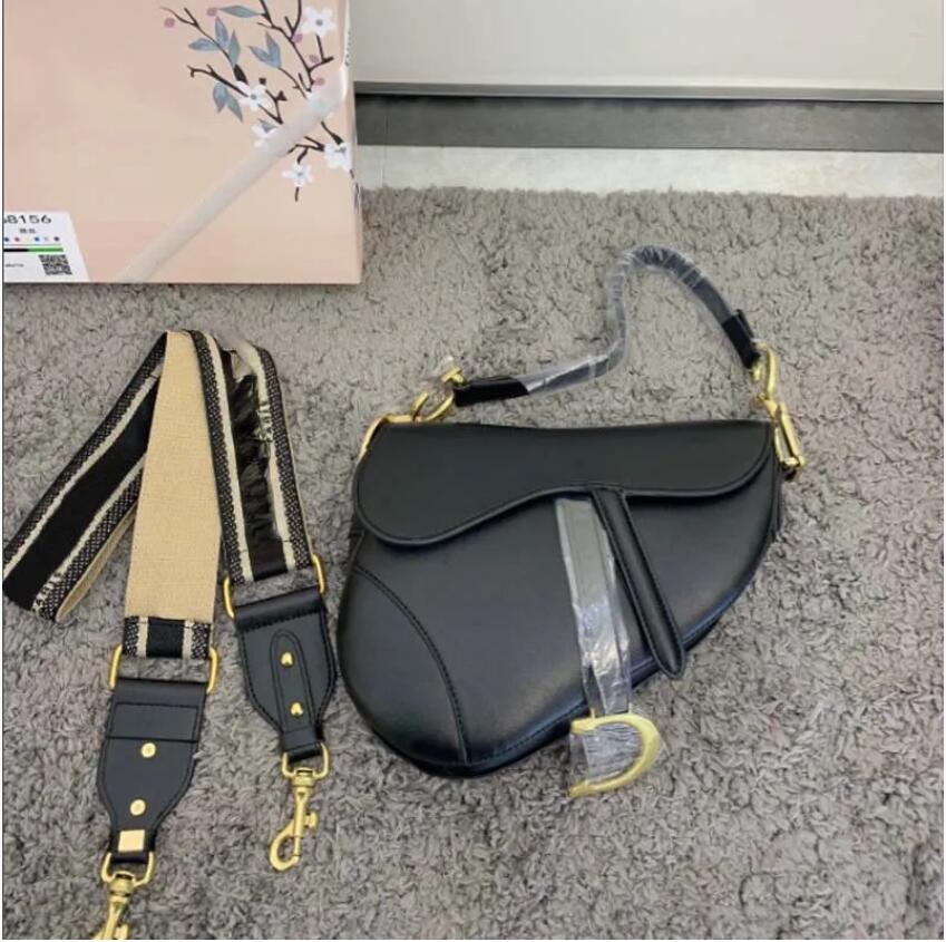 Handbag Saddles bag with Strap Designer Bag backpacks Tote Wallet magnetic Metal pendant Purses Top 5A Shoulder bags Womens Crossbody Handbags, White
Handbag Saddles bag with Strap Designer Bag backpacks Tote Wallet magnetic Metal pendant Purses Top 5A Shoulder bags Womens Crossbody Handbags, White