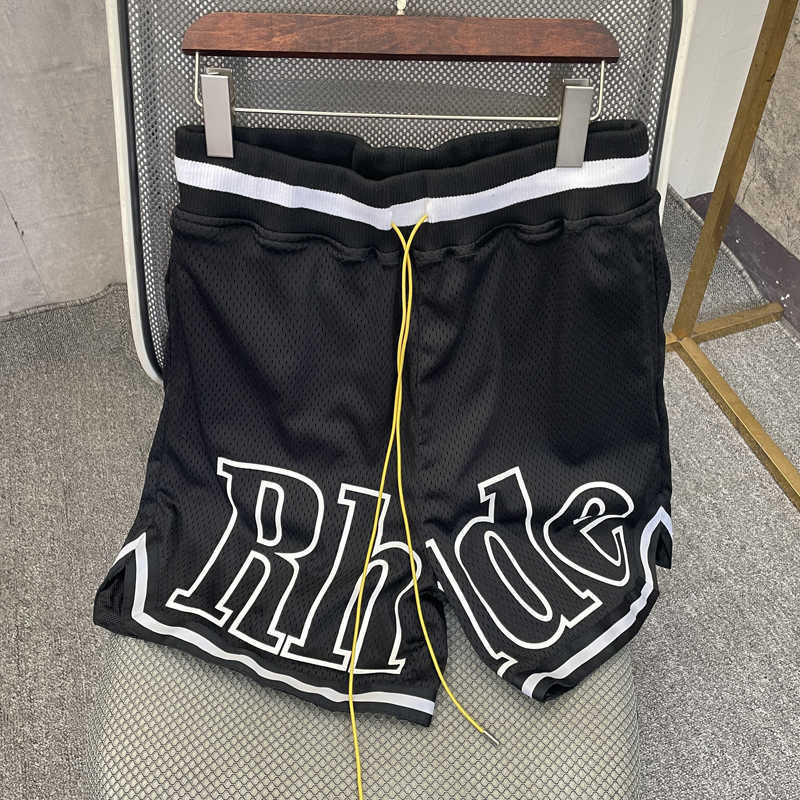 Designer Clothing Rhude Mesh Fabric Letter Printing Straight Sports Loose Relaxed Breathable Capris Shorts Men Couples Joggers Sportswear for Sale, Black
Designer Clothing Rhude Mesh Fabric Letter Printing Straight Sports Loose Relaxed Breathable Capris Shorts Men Couples Joggers Sportswear for Sale, Black