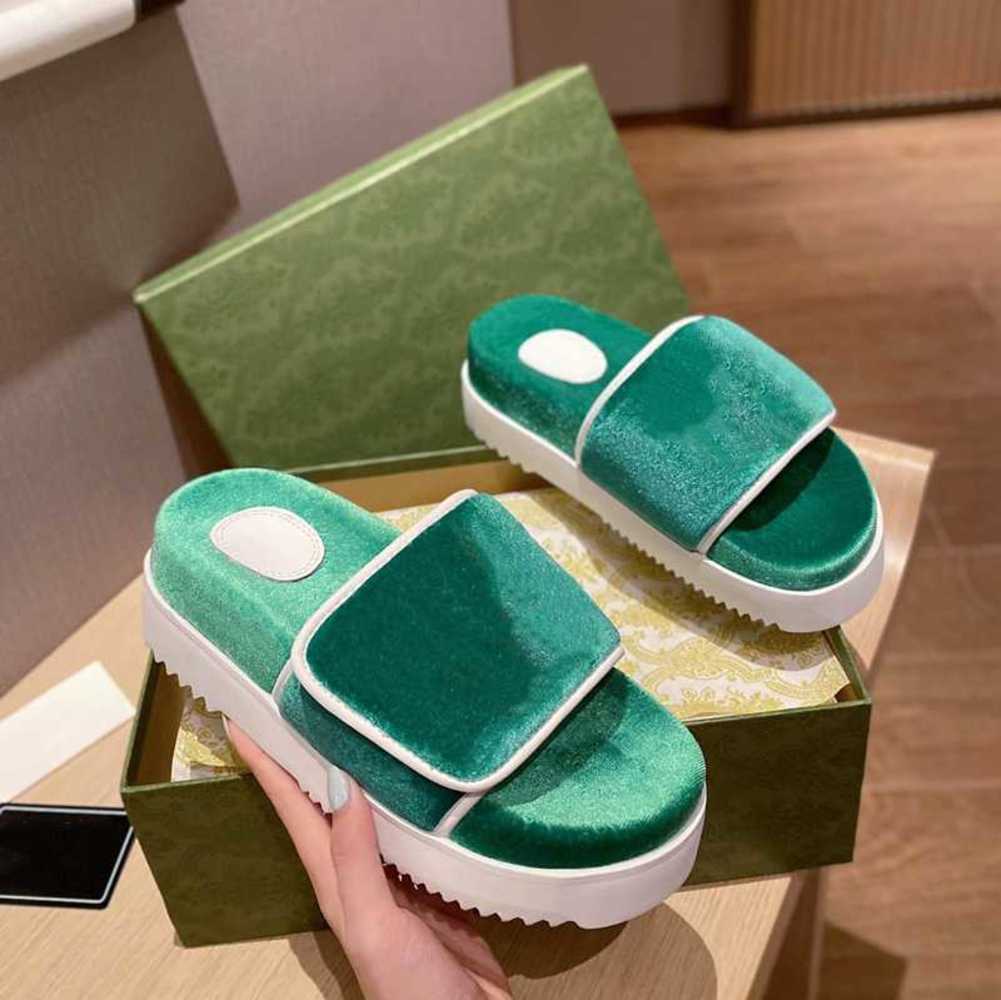 Men Women Platform Foam Slippers Cotton Sponge Slippers Winter Designer Sandals Green Red Blue Yellow Lady Pool Slides Beach Low Heel''gg''
Men Women Platform Foam Slippers Cotton Sponge Slippers Winter Designer Sandals Green Red Blue Yellow Lady Pool Slides Beach Low Heel''gg''